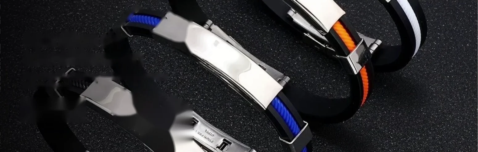 Manillas de silicona con placa de acero en azul y naranja