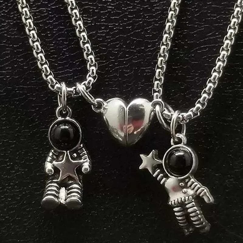 Collares Magnéticos Pareja Imán Astronauta – Purpura Custom